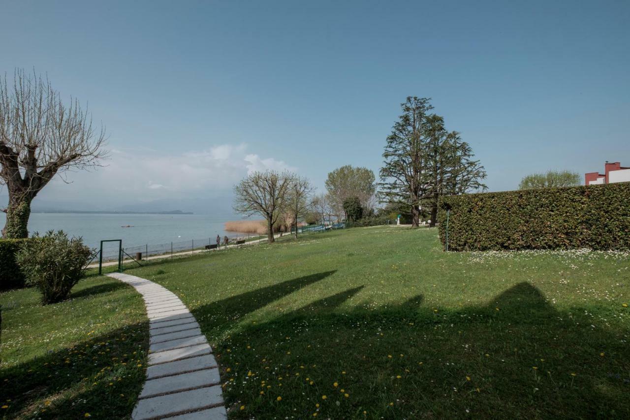 Residence Holiday Sirmione B8 Exterior foto